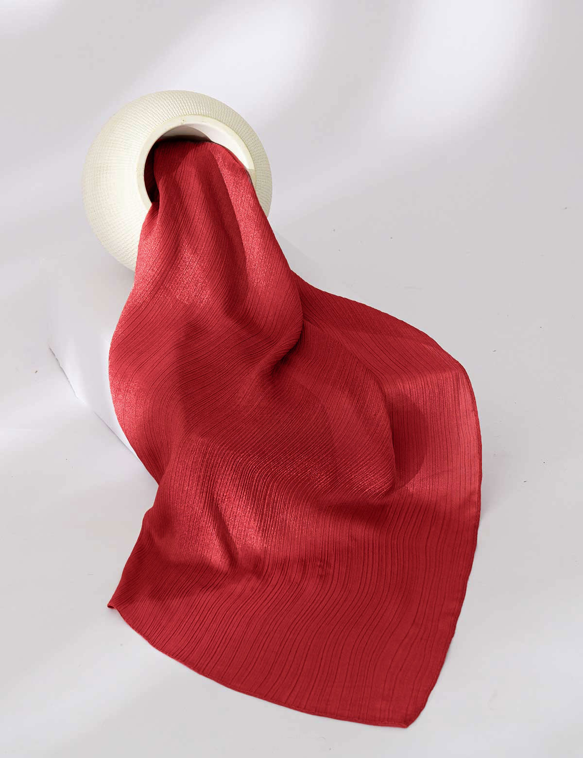 Essential Silk - Apple Red